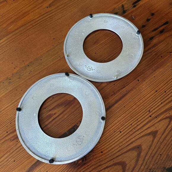 Pair of Lenox Scoop Trivets Solid Aluminum Holloware Cool Design 7.5" Diameter - Picture 13 of 16